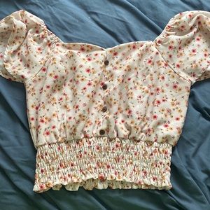 white flower top, S: L